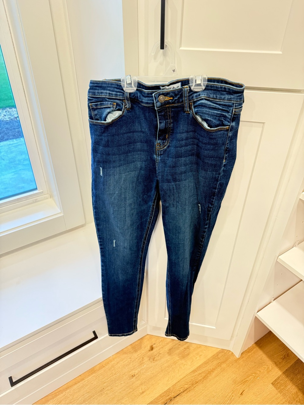 Ankle-Length Skinny Jeans in Dark Blue